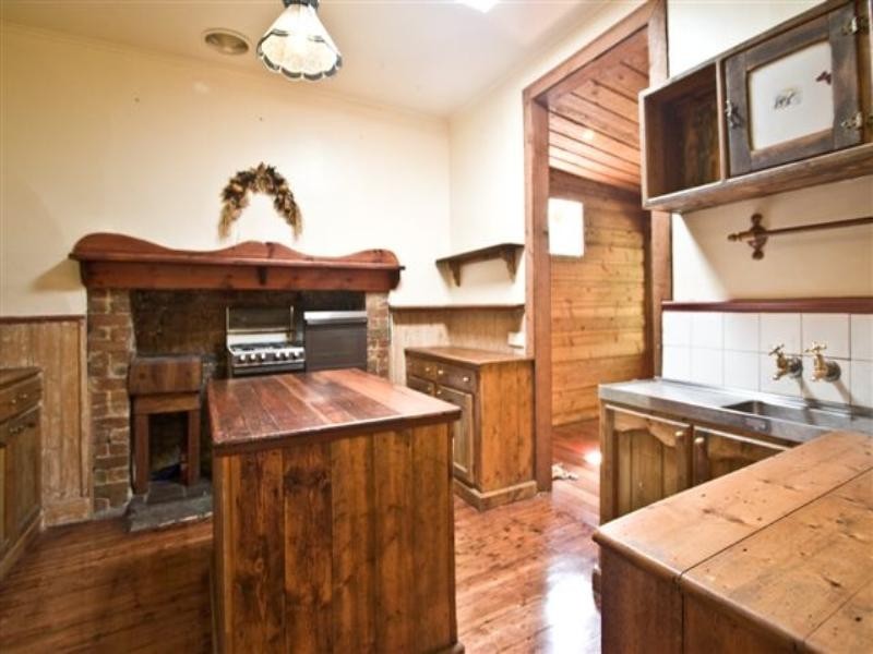 402 Waterdale Road, Heidelberg Heights VIC 3081