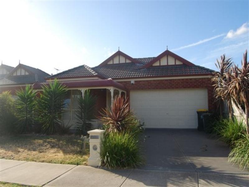 13 Scenic Terrace, South Morang VIC 3752