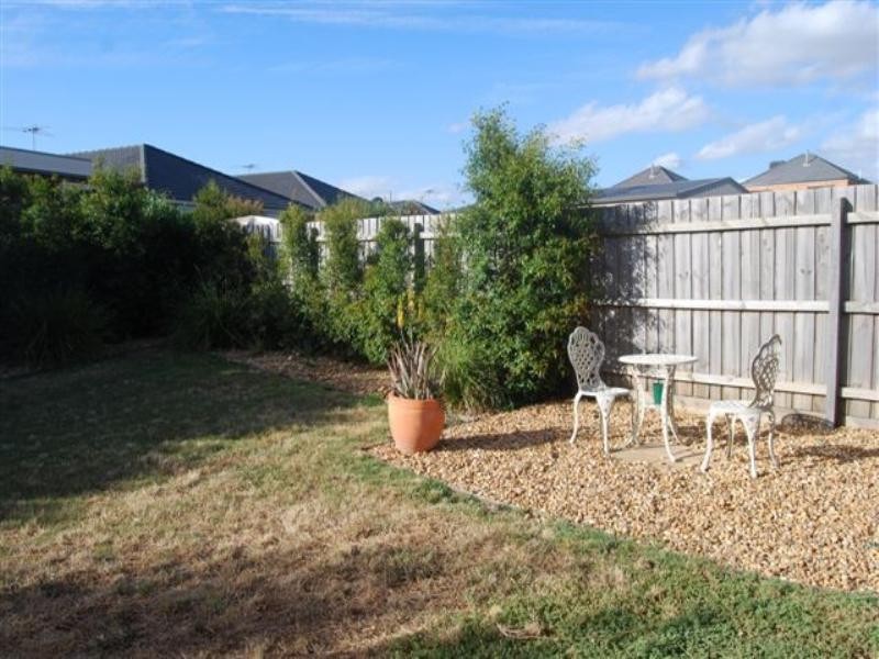 13 Scenic Terrace, South Morang VIC 3752