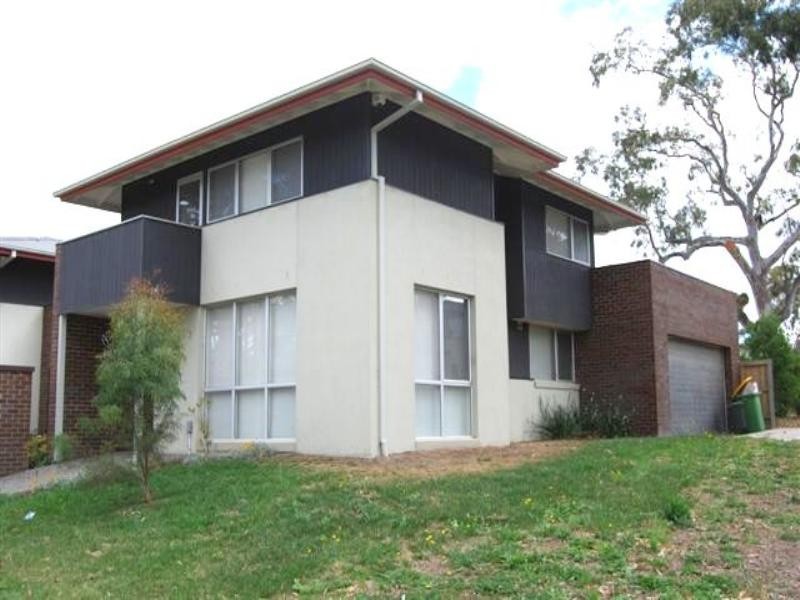 166 Ernest Jones Drive, Macleod VIC 3085