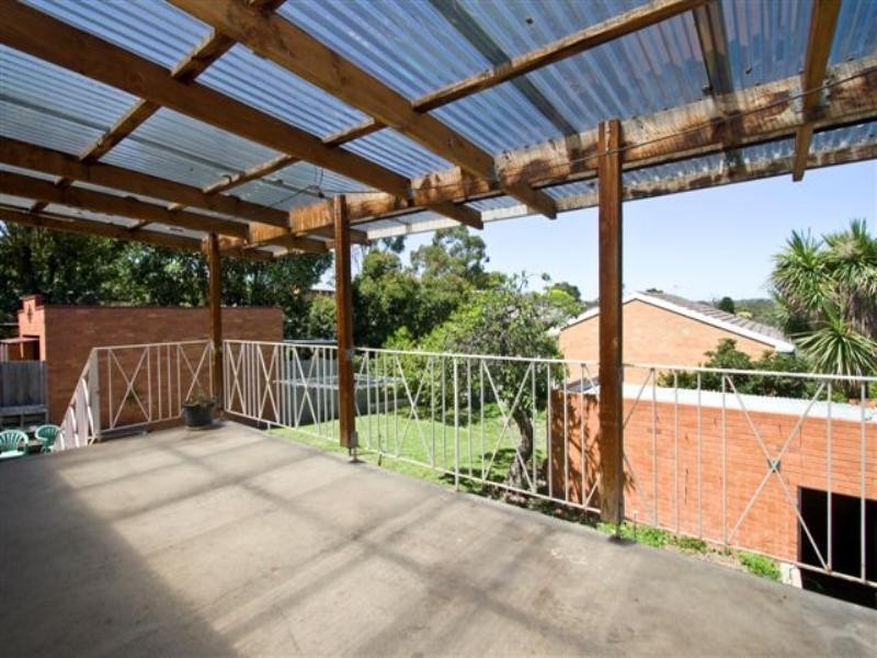 2 Gloucester Drive, Heidelberg VIC 3084
