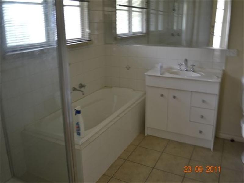 2 Ruthven Street, Macleod VIC 3085