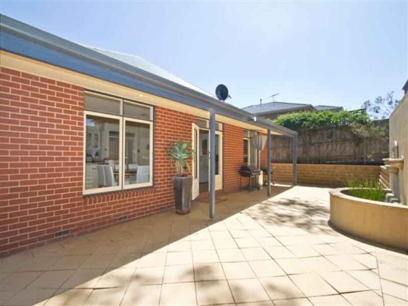 4 Monomeath Avenue, Diamond Creek VIC 3089