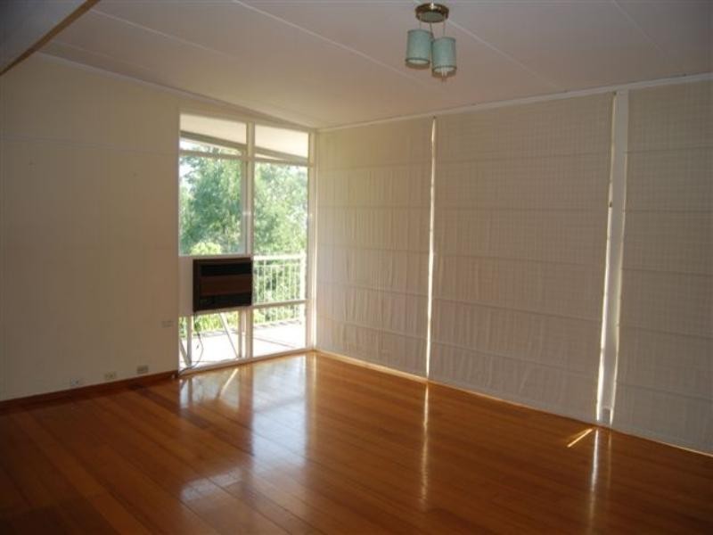 126 Napoleon Street, Eltham VIC 3095