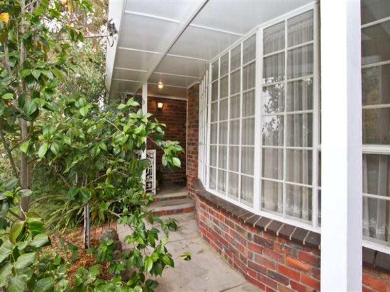 27 Robern Parade, Viewbank VIC 3084