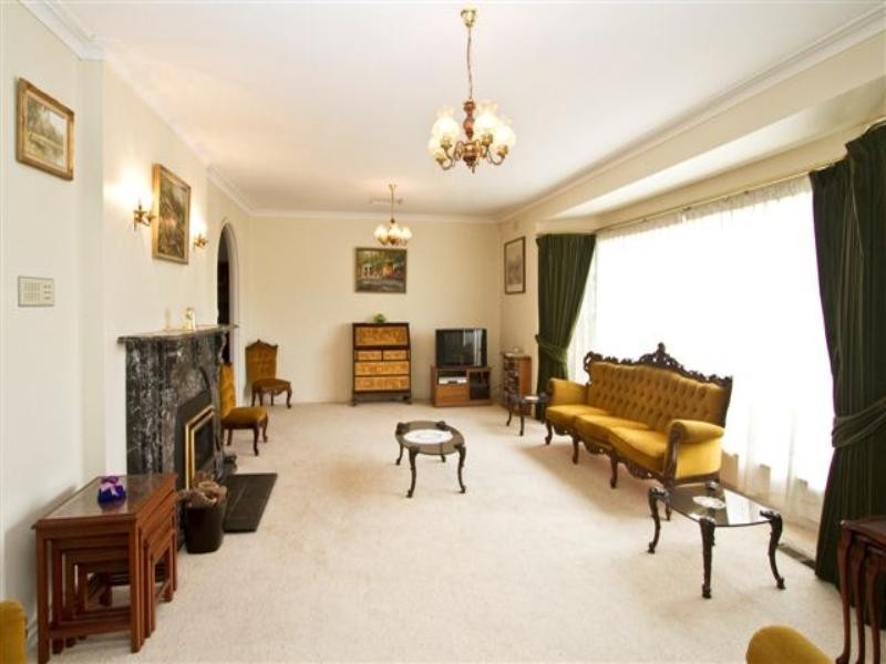 38 Louise Street, Heidelberg VIC 3084