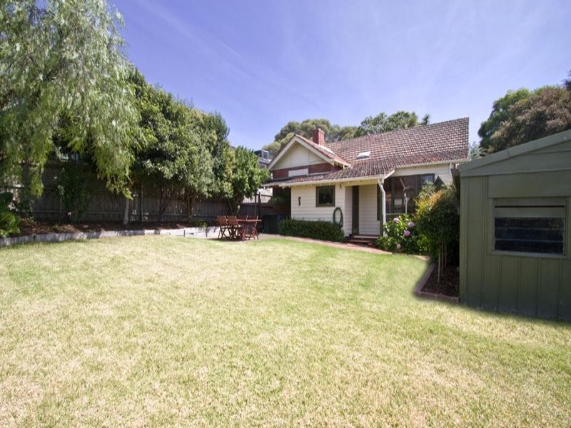 10 Elvin Street, Macleod VIC 3085