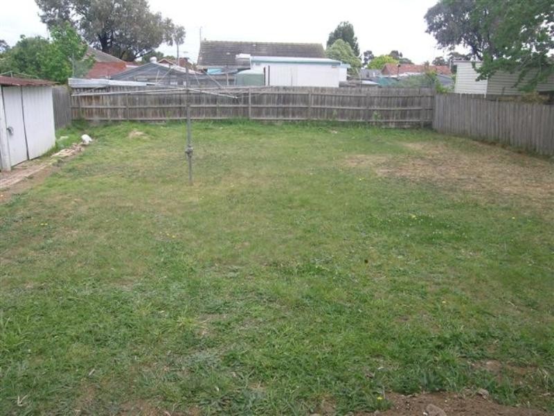15 Setani Crescent, Heidelberg West VIC 3081