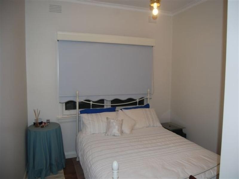 11 Kambea Crescent, Viewbank VIC 3084