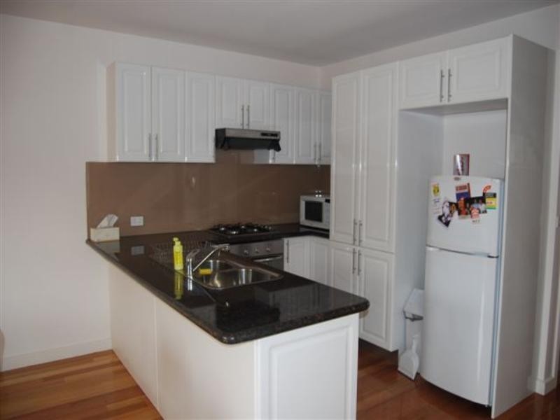 1/37 Wilkinson Crescent, Heidelberg West VIC 3081