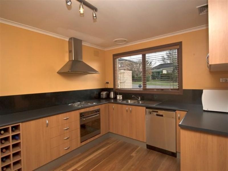 1/77 St. James Road, Rosanna VIC 3084