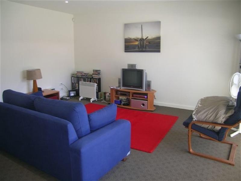 143 Main Drive, Macleod VIC 3085