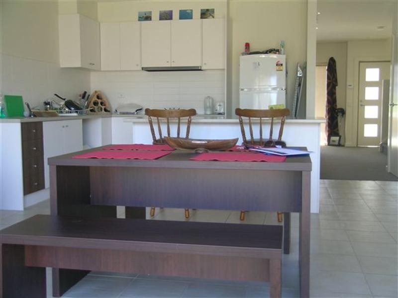 143 Main Drive, Macleod VIC 3085