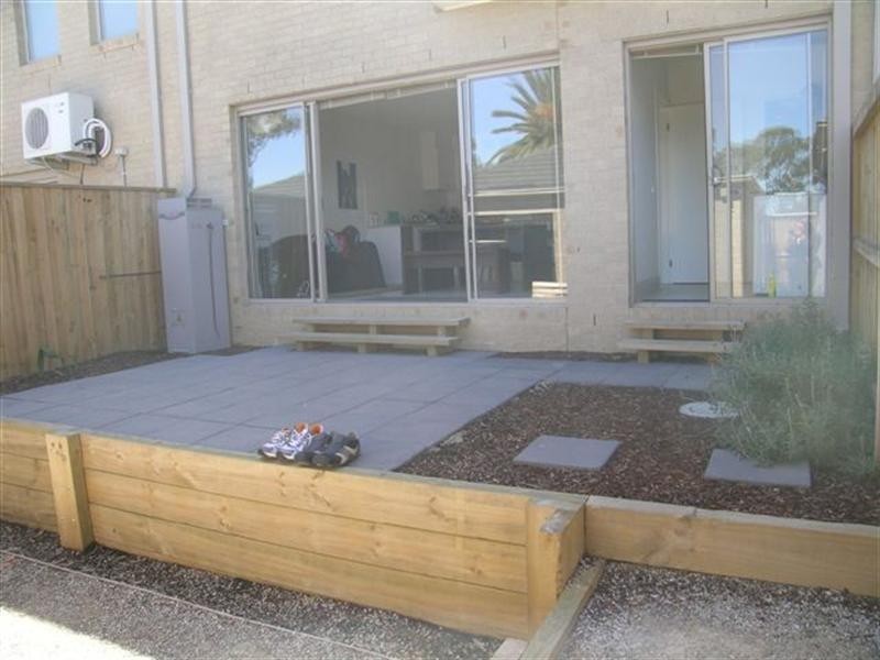 143 Main Drive, Macleod VIC 3085