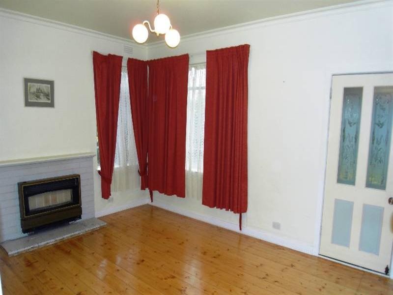 6 Mary Avenue, Heidelberg Heights VIC 3081