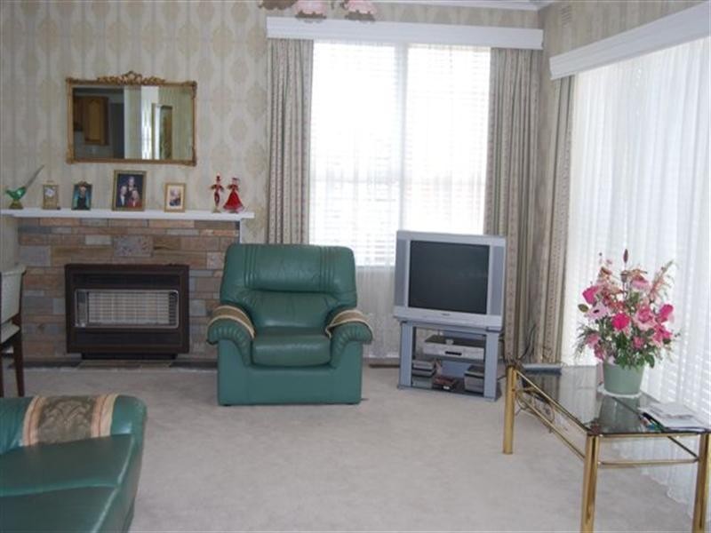 33 Rhonda Street, Rosanna VIC 3084