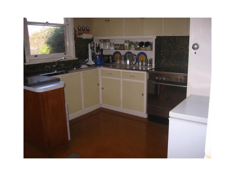 138 Waiora Road, Rosanna VIC 3084