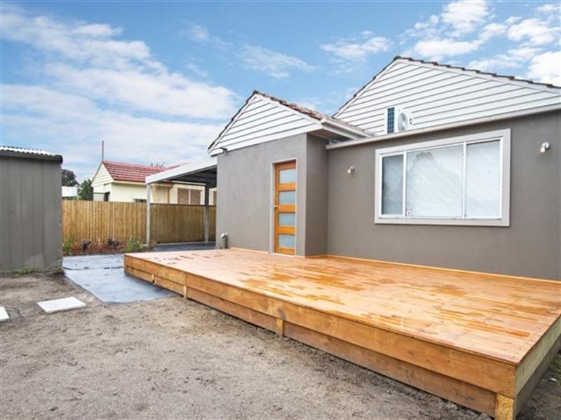 10 North Crescent, Heidelberg West VIC 3081