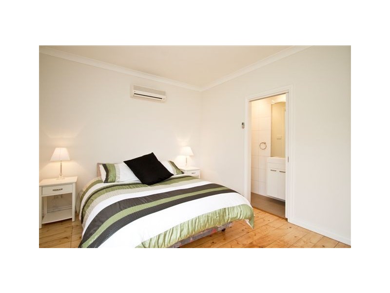 10 North Crescent, Heidelberg West VIC 3081