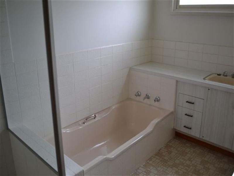 26 Dwyer Street, Macleod VIC 3085