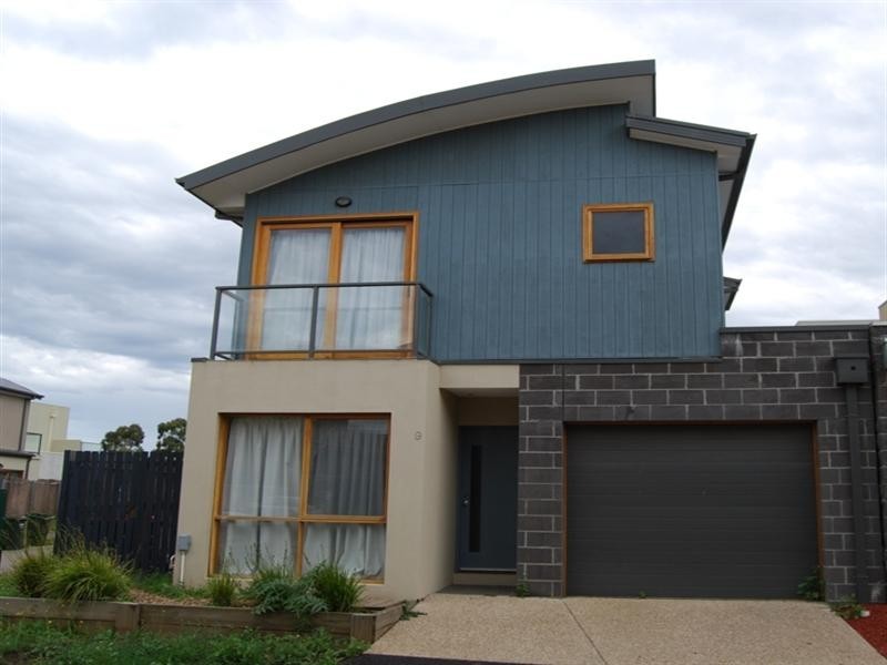 9 Ruby Lane, Greensborough VIC 3088