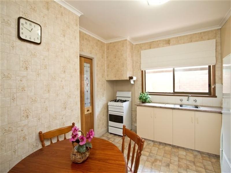 13 Brunei Crescent, Heidelberg West VIC 3081