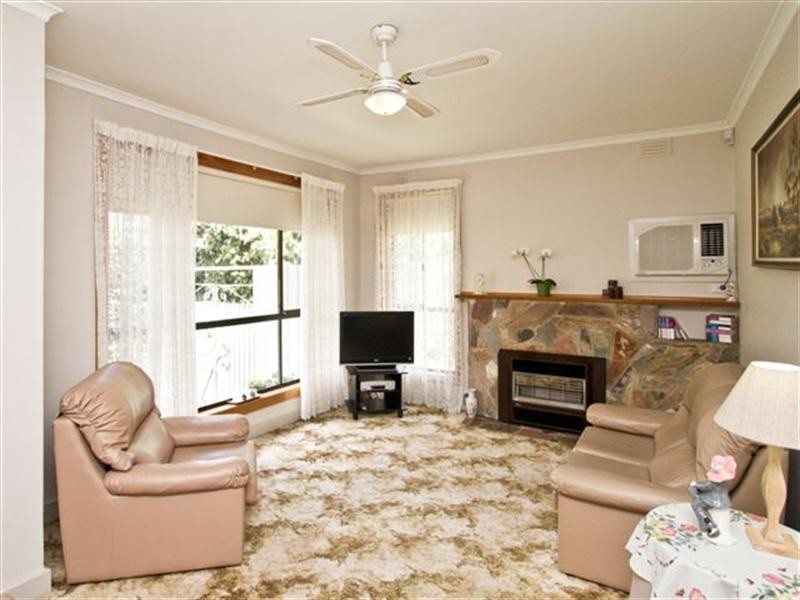 13 Brunei Crescent, Heidelberg West VIC 3081