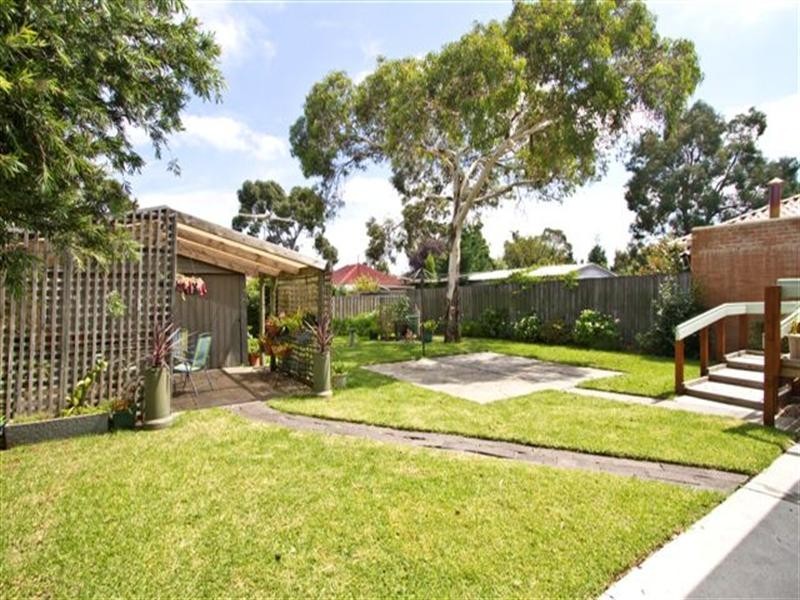 13 Brunei Crescent, Heidelberg West VIC 3081