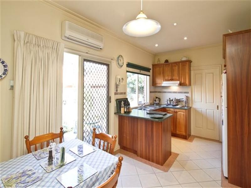 2/2 Wimport Street, Heidelberg VIC 3084