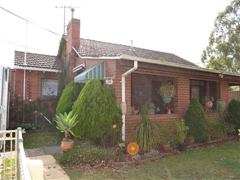 38 Lloyd Street, Heidelberg Heights VIC 3081