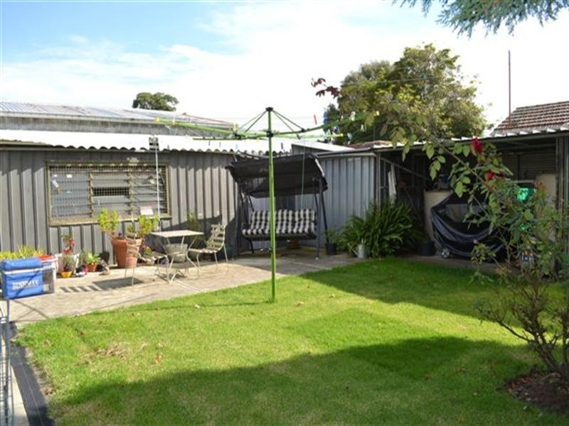 38 Lloyd Street, Heidelberg Heights VIC 3081
