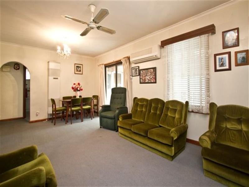 2 Marks Avenue, Heidelberg Heights VIC 3081