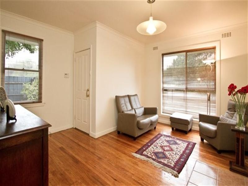 43 Timor Parade, Heidelberg West VIC 3081