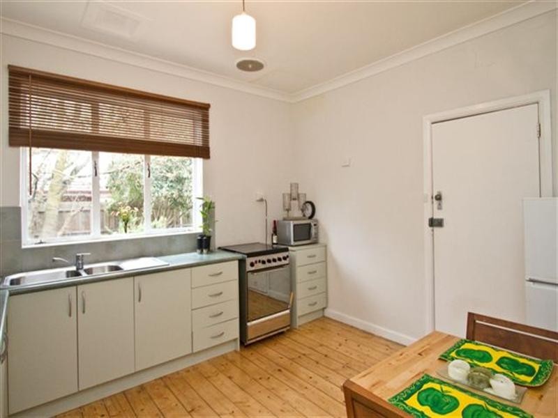 58 Southern Road, Heidelberg Heights VIC 3081