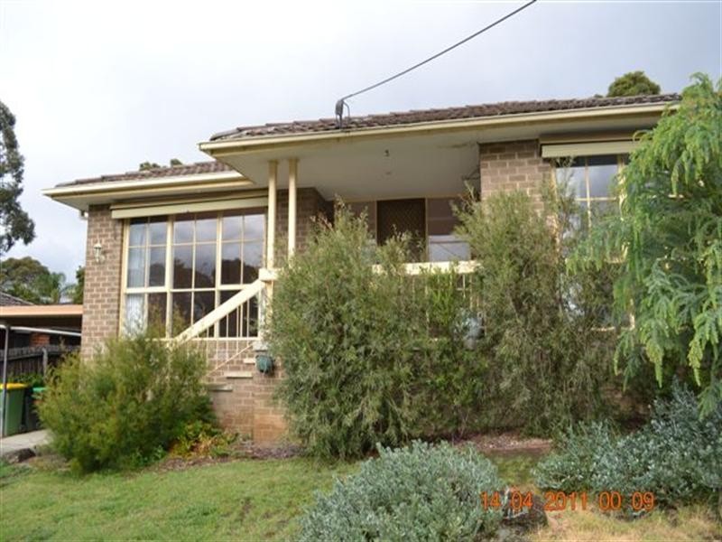 4 Lowan Avenue, Watsonia VIC 3087