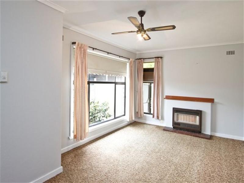 256 Oriel Road, Heidelberg West VIC 3081