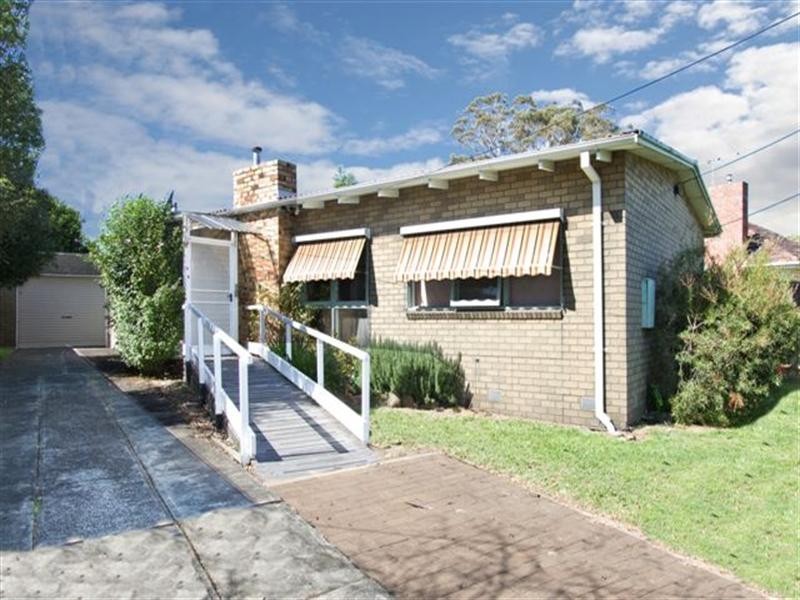 6 McEwan Road, Heidelberg Heights VIC 3081