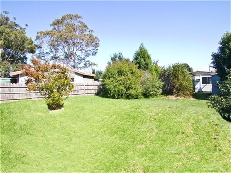 6 McEwan Road, Heidelberg Heights VIC 3081