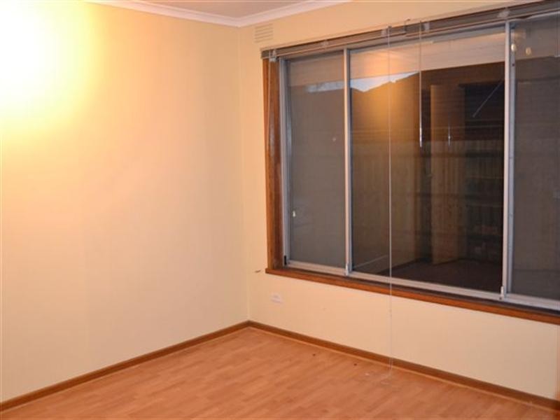 3/33 Barry Street, Reservoir VIC 3073