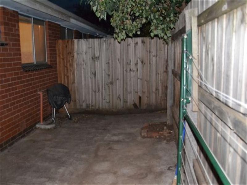 3/33 Barry Street, Reservoir VIC 3073