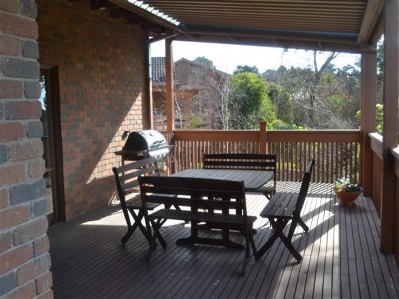 9 Longstaff Court, Doncaster East VIC 3109