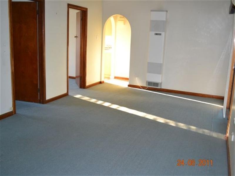 2 Marks Avenue, Heidelberg Heights VIC 3081