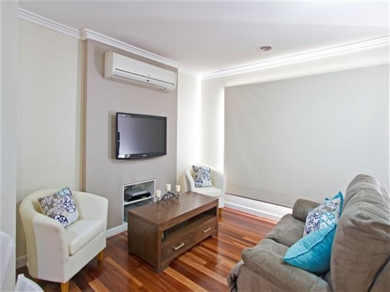 49 Alamein Road, Heidelberg West VIC 3081