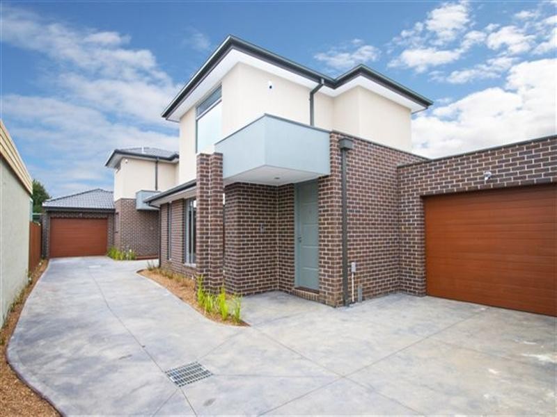 2/115 Waiora Road, Heidelberg Heights VIC 3081