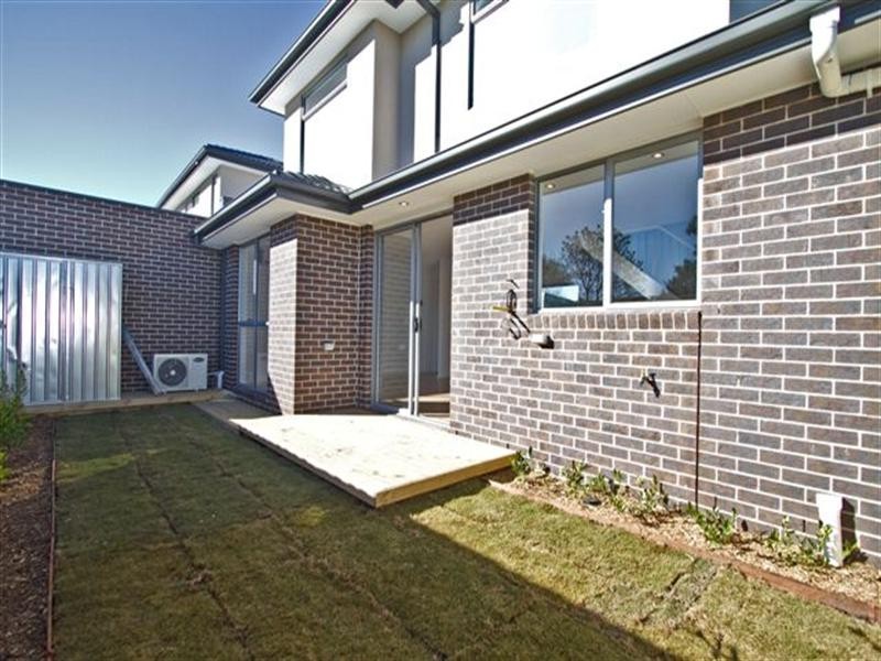 2/115 Waiora Road, Heidelberg Heights VIC 3081