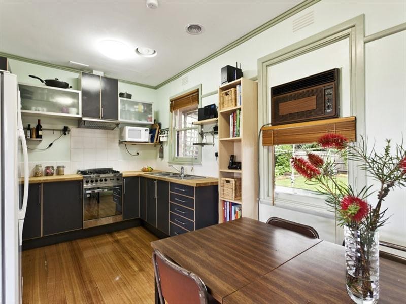 39 Alamein Road, Heidelberg West VIC 3081