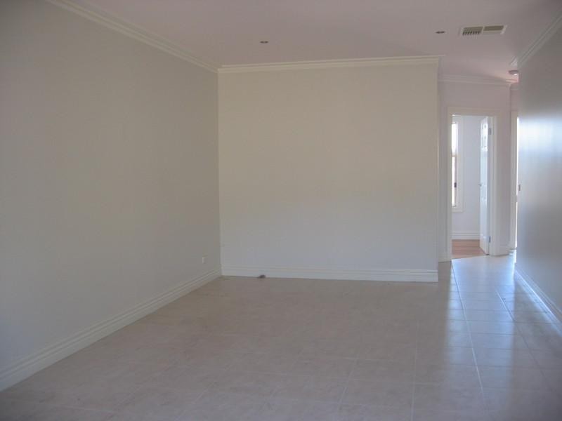 2/57 Yarra Street, Heidelberg VIC 3084