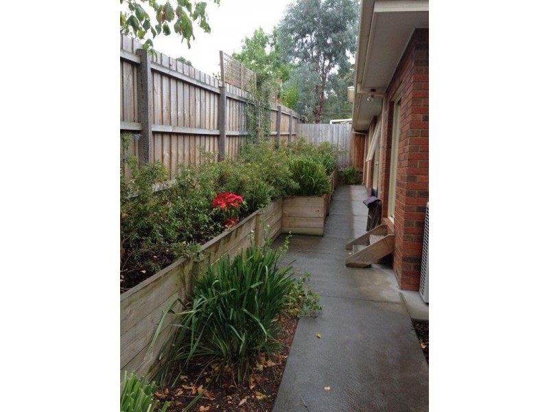 3/12 Station Road, Montmorency VIC 3094