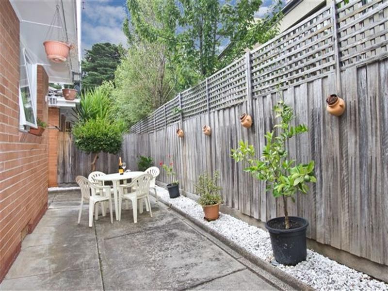 2/18-20 Rosanna Road, Heidelberg VIC 3084