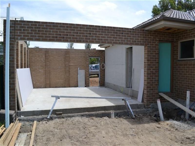 1,2,3/109 Schotters Road, Mernda VIC 3754